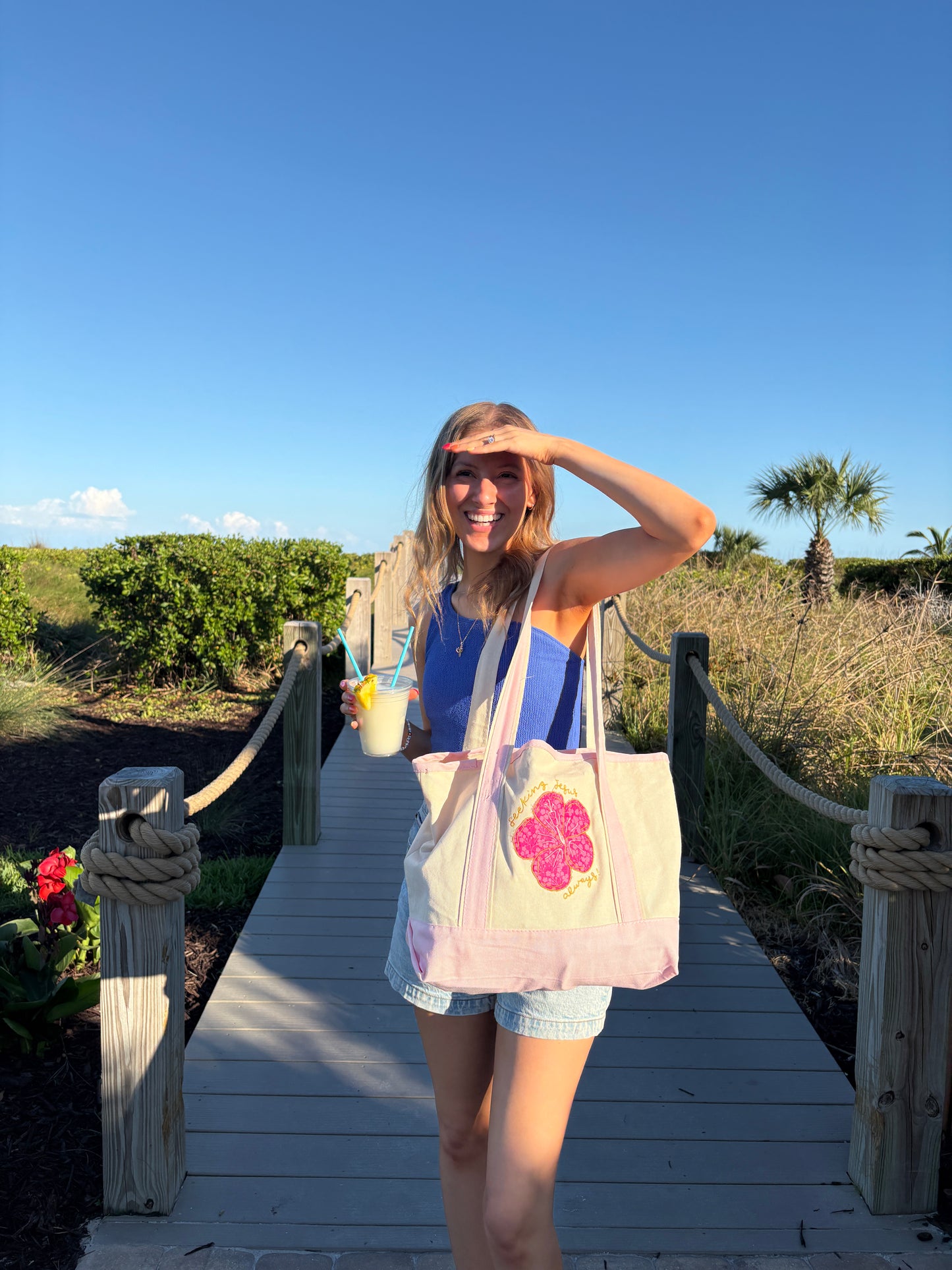 Hibiscus pink tote