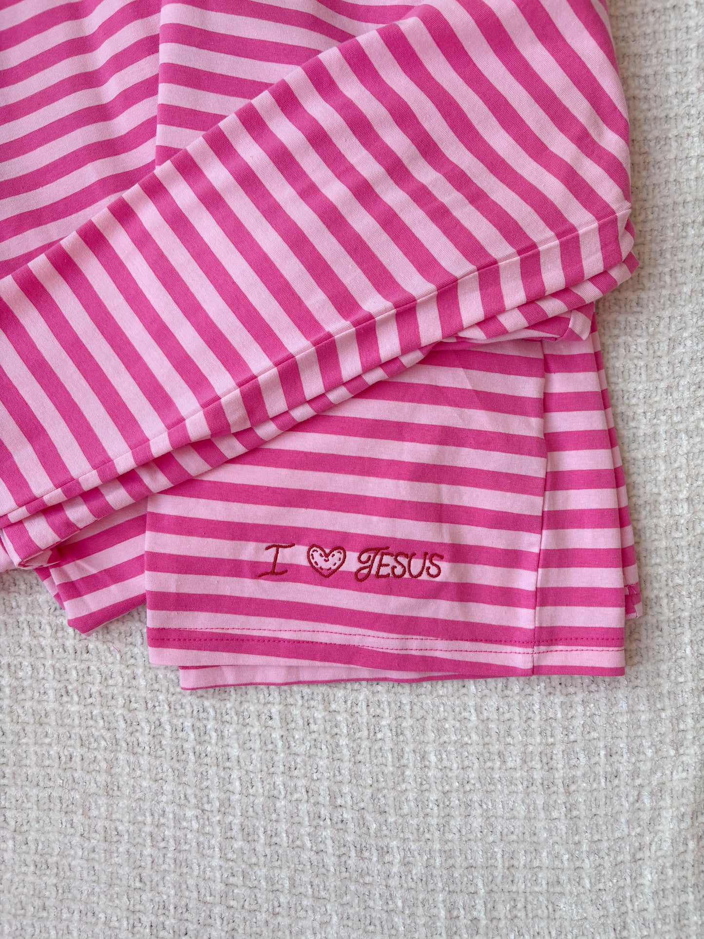 I ♡ Jesus pink striped set